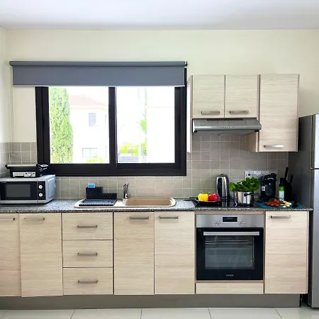 Paros 1 Bedroom Kyklades * Paralimni