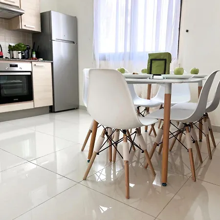 Apartment Paros 1 Bedroom Kyklades Paralimni